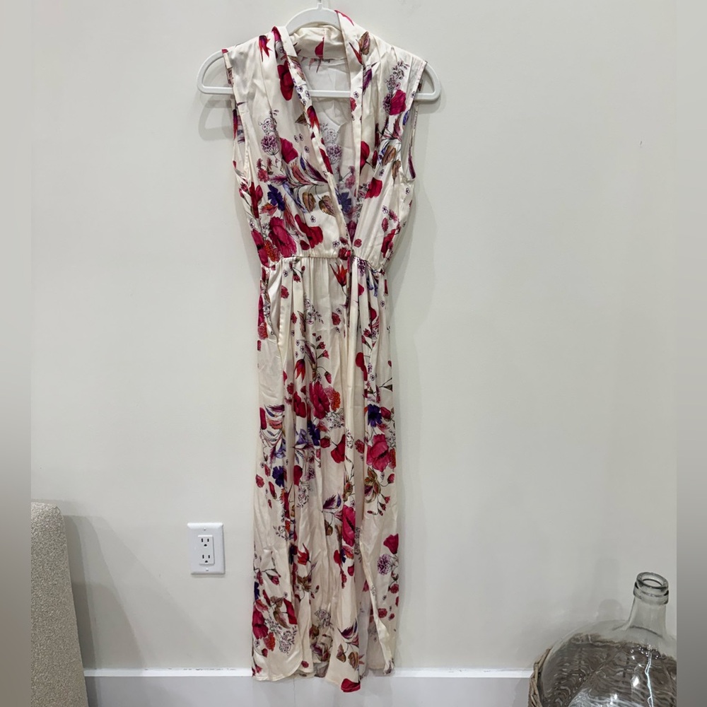 King Kong Floral Sleeveless Maxi- open front  (Size S)